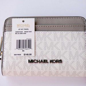Michael Kors Jet Set Travel Zip Around